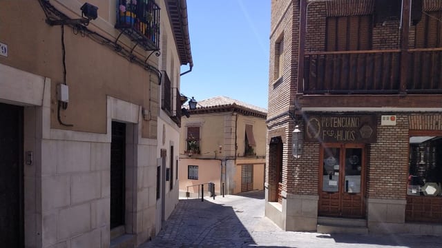 Bodega La Cántraba