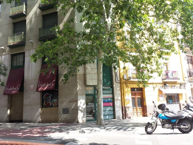 La Caja Tonta