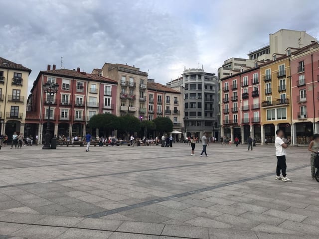 Cañas y Tapas